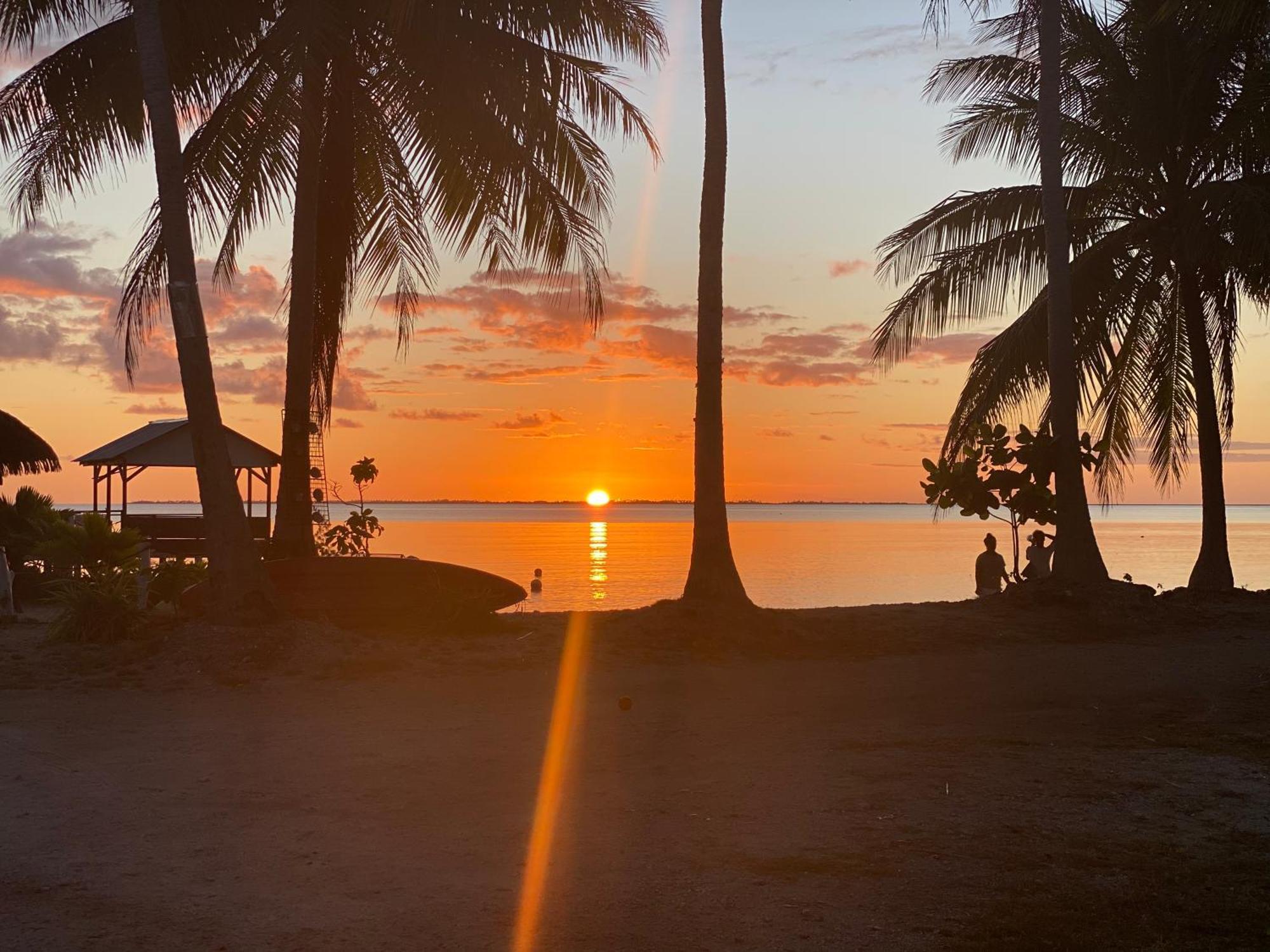 Korikori House Fakarava II Hotel Rotoava ภายนอก รูปภาพ