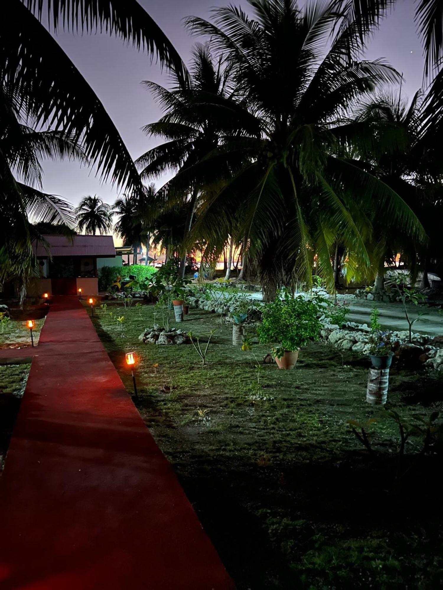 Korikori House Fakarava II Hotel Rotoava ภายนอก รูปภาพ